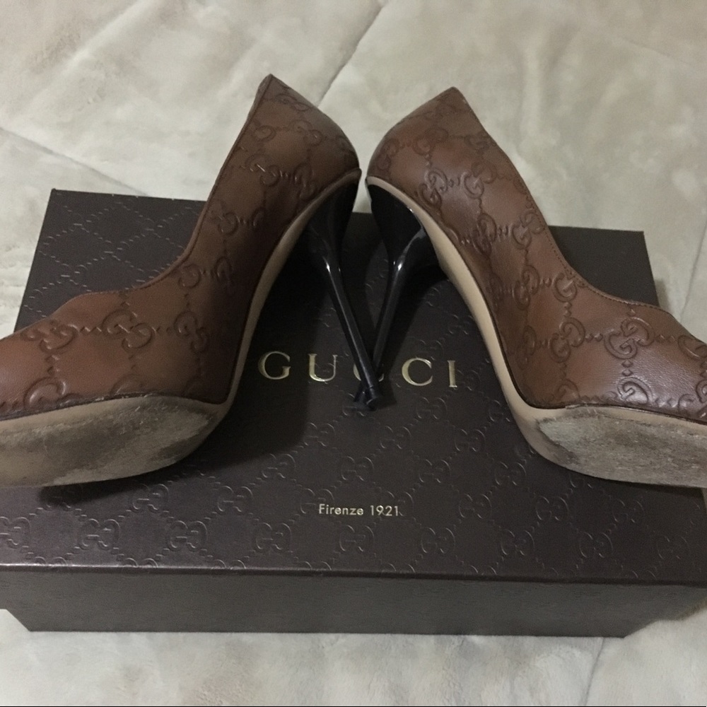 Brown Light Guccissima Leather Peep-toe Pumps